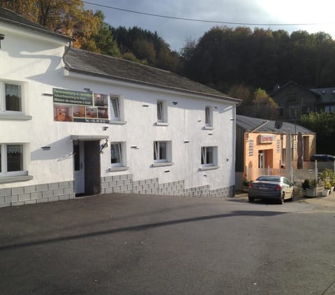 Property building, Facade/entrance, Neighbourhood