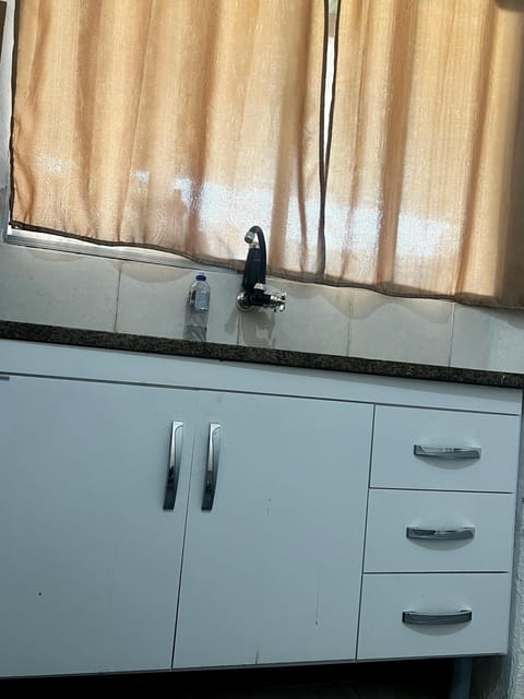 Casa de fundo aconchegante 4 solteiros ou 5 se 2 pessoas na casal House in Campinas