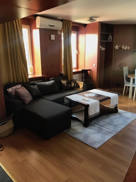 Lägenhet med 2 sovrum och uteplats Condo in Malmo