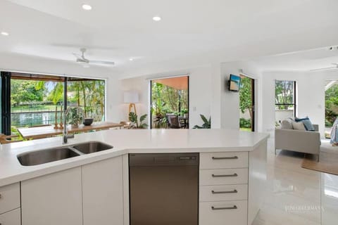 Affordable Luxury by the River Apartment in Noosaville