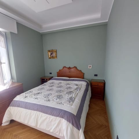 Sanremo Class Old Fashion Apartment in Sanremo