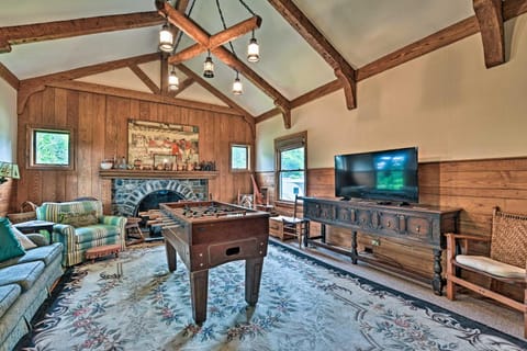 Charming Historic Family Home with Mountain Views! Casa in Blowing Rock