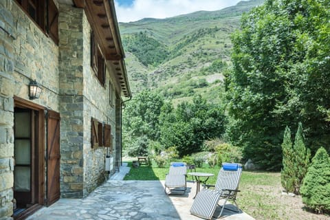 Casa Salient by Totiaran House in Catalonia