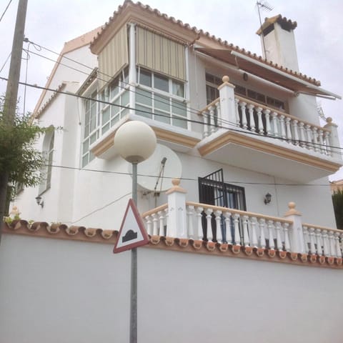 Casa Felicidad Villa in Fuengirola