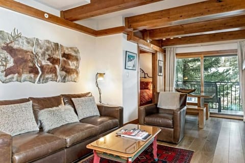 1 Bedroom Antlers Vacation Rental With Incredible Slopeside Views And Just A Short Walk To Gondola And Lionshead Village Copropriété in Lionshead Village Vail
