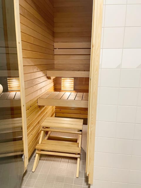 Sauna, Bathroom