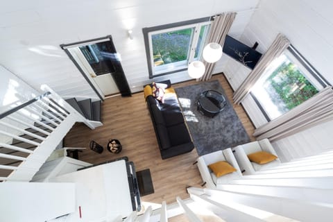 Communal lounge/ TV room, TV and multimedia, View (from property/room), Living room, Photo of the whole room, Seating area