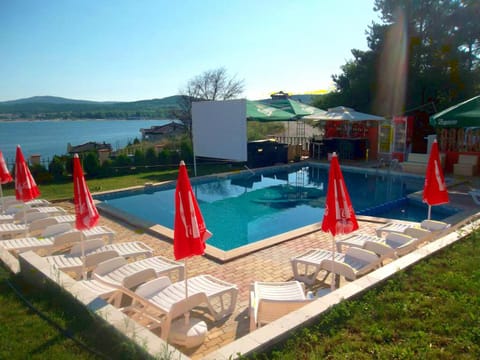 Lounge or bar, Swimming pool