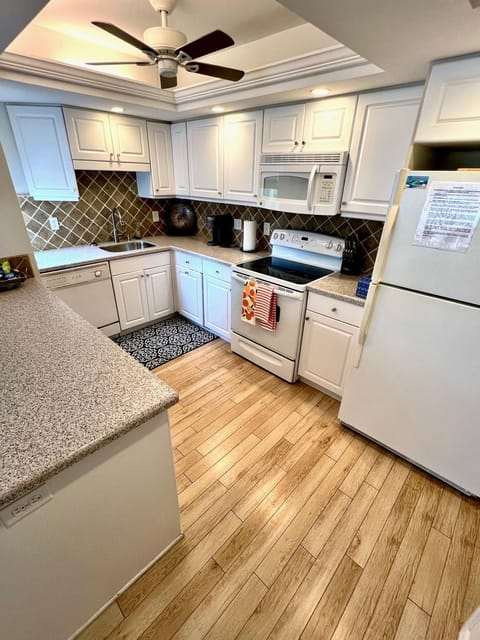 dishwasher, minibar, oven, pet friendly, stove, toaster