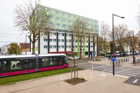 Property building, Street view