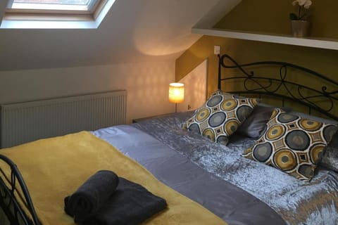 6 Bed-Sleeps 12-Hot Tub-Free Parking-Pet Friendly House in Newcastle upon Tyne