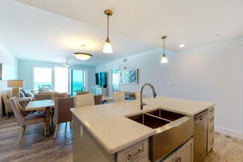Blu Condos 406 Apartment in Okaloosa Island