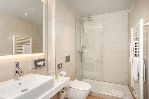 Bathroom, Photo of the whole room, On site