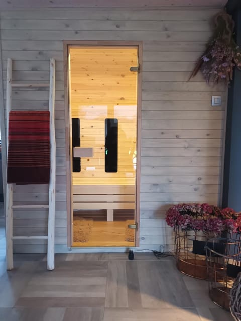 Prachtige chalet Wabi Sabi aan het water! Chalet in Flanders