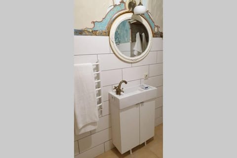 Beautiful one bedroom apartment in Vilnius old town Apartment in Vilnius