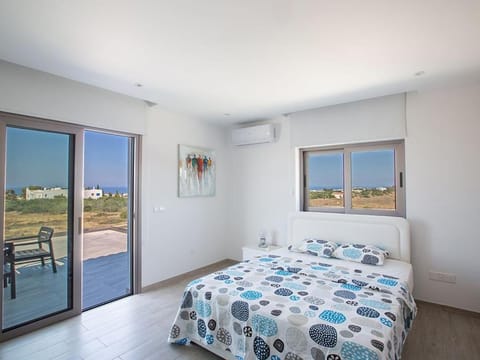 Villa Ioanni Chrysos - Luxury and New 6 Bedroom Protaras Villa - Beautiful Sea Views Villa in Paralimni