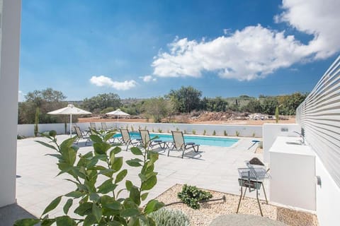 Villa Ochosto Loux - Fabulous 5 Bedroom Protaras Villa with Private Pool - Close to the Beach Villa in Protaras