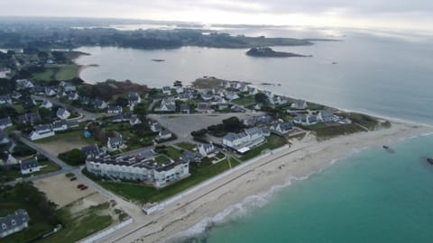 Neighbourhood, Natural landscape, Bird's eye view, Beach, Sea view