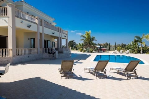 Villa Protaras Deluxe Fabulous and luxurious 7BDR Villa Close to Fig tree Bay Beach Villa in Protaras
