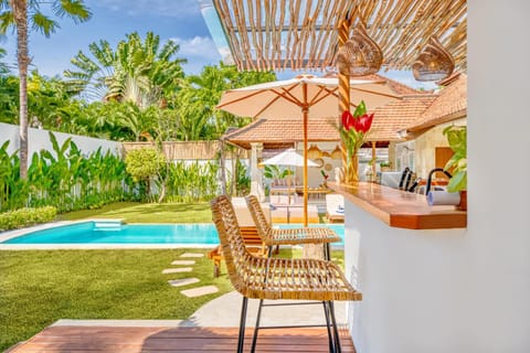 Villa Cologne - 6 BDR Villa, 2 Private Pools & Huge Garden, Walk to the Beach Villa in Kuta