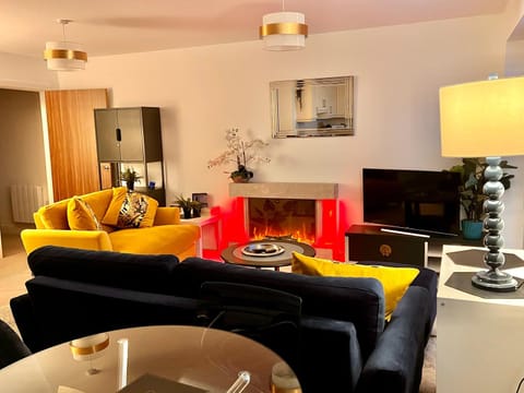 Chester City Centre Waterfront Apartment Apartment in Chester