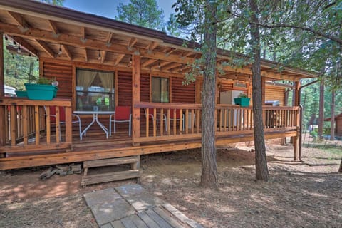 Updated Strawberry Family Cabin with 2 Private Decks Casa in Strawberry