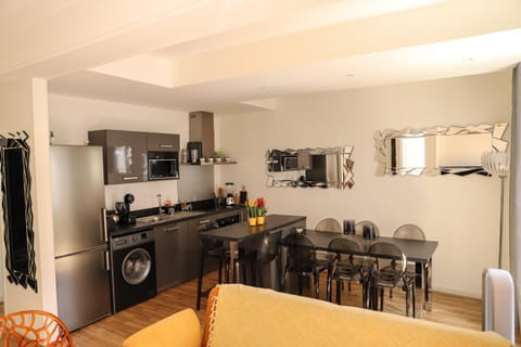 CHARMANT T3 JAUDE + TERRASSE ET GARAGE Apartment in Clermont-Ferrand