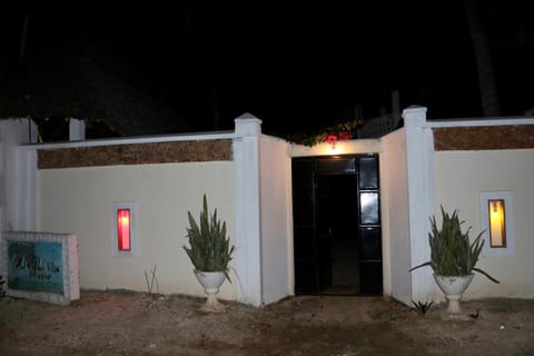 Room in Guest room - A wonderful Beach property in Diani Beach Kenyaa dream holiday place Bed and Breakfast in Mombasa