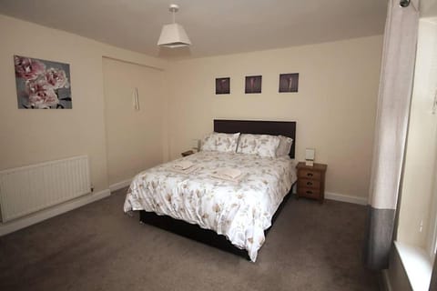 No 28B St Benedict Apartment in Glastonbury