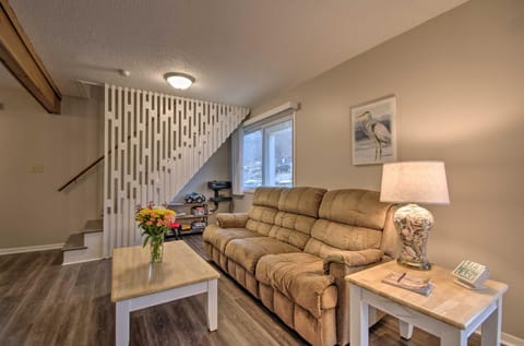 On-the-Water Retreat with Dock Pet Friendly! House in Village Four Seasons