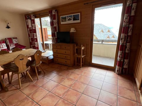 Grand studio lumineux 6 pers à Praloup 1500, balcon sud-est - FR-1-165A-48 Apartment in Uvernet-Fours