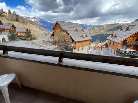 Grand studio lumineux 6 pers à Praloup 1500, balcon sud-est - FR-1-165A-48 Apartment in Uvernet-Fours