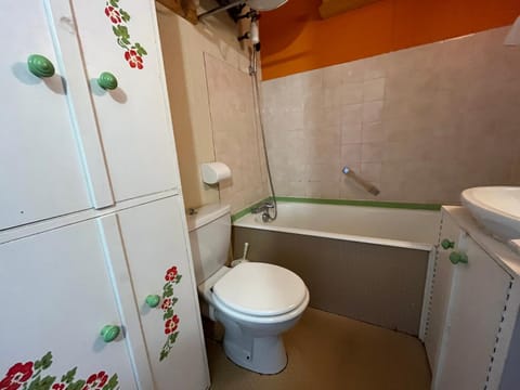 Studio Pra-Loup, 1 pièce, 4 personnes - FR-1-165A-64 Condo in Uvernet-Fours