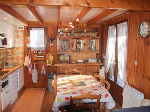 Chalet cosy avec jardin, proche golf de Barcelonnette, pour 8 personnes - FR-1-165A-69 Chalet in Barcelonnette