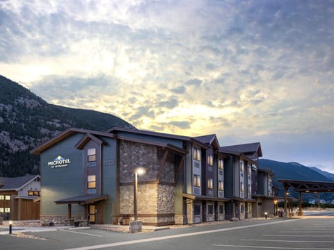 Microtel Inn & Suites by Wyndham Georgetown Lake Hotel in Georgetown