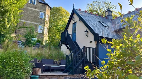 Property building, Garden, Garden view