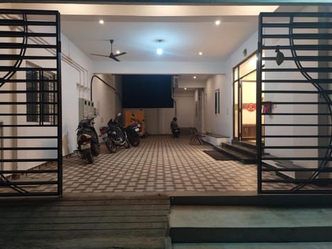Hotel Rani and Rani Residency Hotel in Puducherry