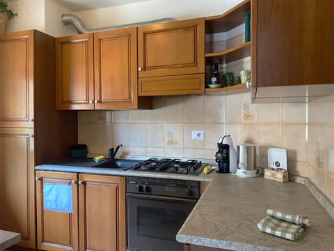 Kitchen or kitchenette, Communal kitchen