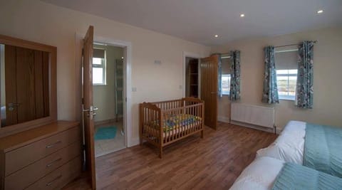 Bed, Bedroom, cot, wardrobe