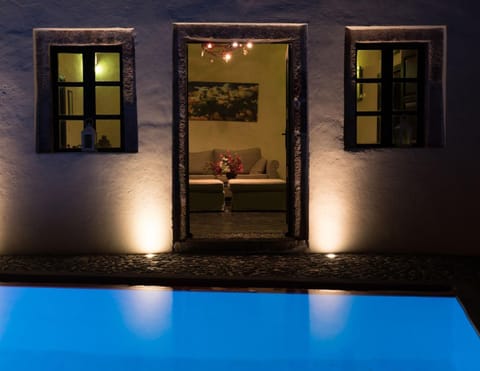 Super Luxury Santorini Villa Mansion Sophia Private Pool Beautiful Terrace 2 BDR Megalocho Villa in Megalochori