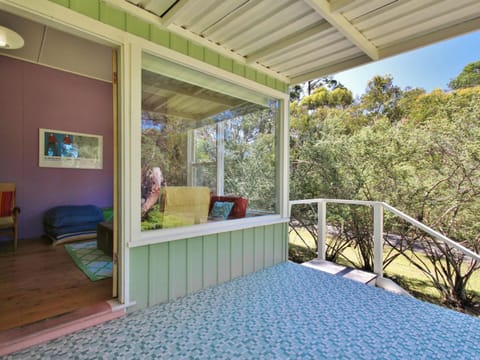 Rose Cottage at Hyams Beach Haus in Vincentia