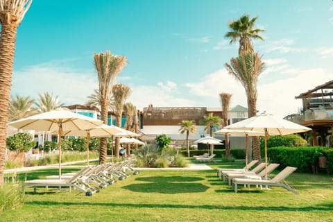 Dubai Marine Beach Resort & Spa Resort in Dubai