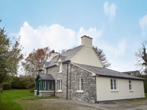 Stone Cottage Kenmare by Trident Holiday Homes Maison in Kenmare