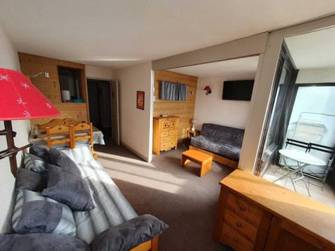 Charmant 2 pièces rénové, plein centre, au pied des pistes - Les Belleville - FR-1-574-5 Apartment in Les Allues