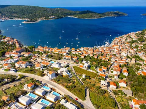 Property building, City view, Sea view, Swimming pool