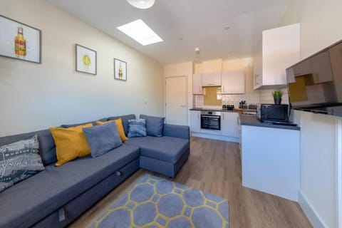 Apartment 3, Isabella House, Aparthotel, By RentMyHouse Eigentumswohnung in Hereford