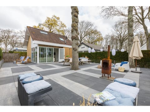 Holiday home close to the center near dunes Maison in Zoutelande