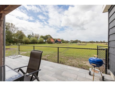 Garden, Balcony/Terrace