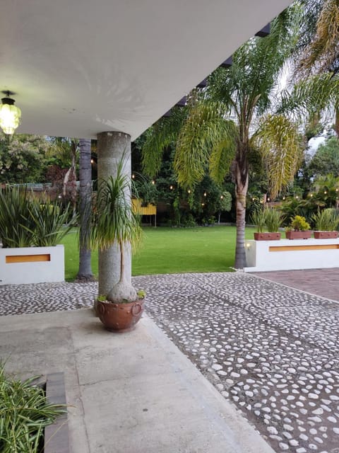 Finca el Nogal - Casa Entera Familiar Moderna con Amplio Jardín Atlixco puebla Haus in Atlixco