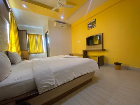 HOTEL SRI VAARI RESIDENCY Hotel in Bengaluru